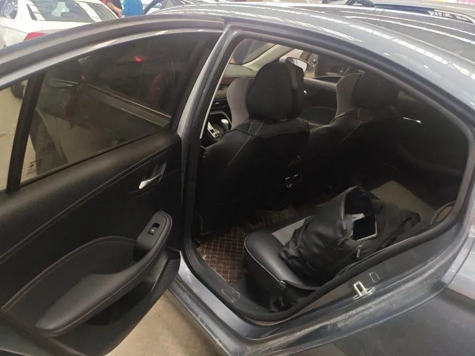 2023 Roewe i5 1.5L 129HP L4 CVT,autocango,china used car exporter,china ev exporter,chinese used car exporter,chinese used ev exporter