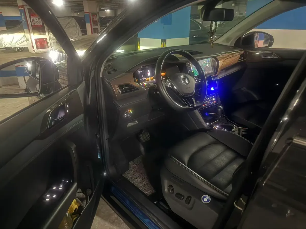 2022 Ford Transit 2.0T 202HP L4 6AT,autocango,china used car exporter,china ev exporter,chinese used car exporter,chinese used ev exporter