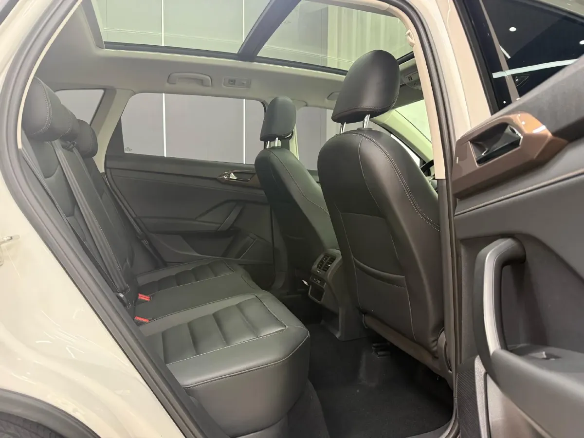 2022 Ford Transit 2.0T 202HP L4 6AT,autocango,china used car exporter,china ev exporter,chinese used car exporter,chinese used ev exporter