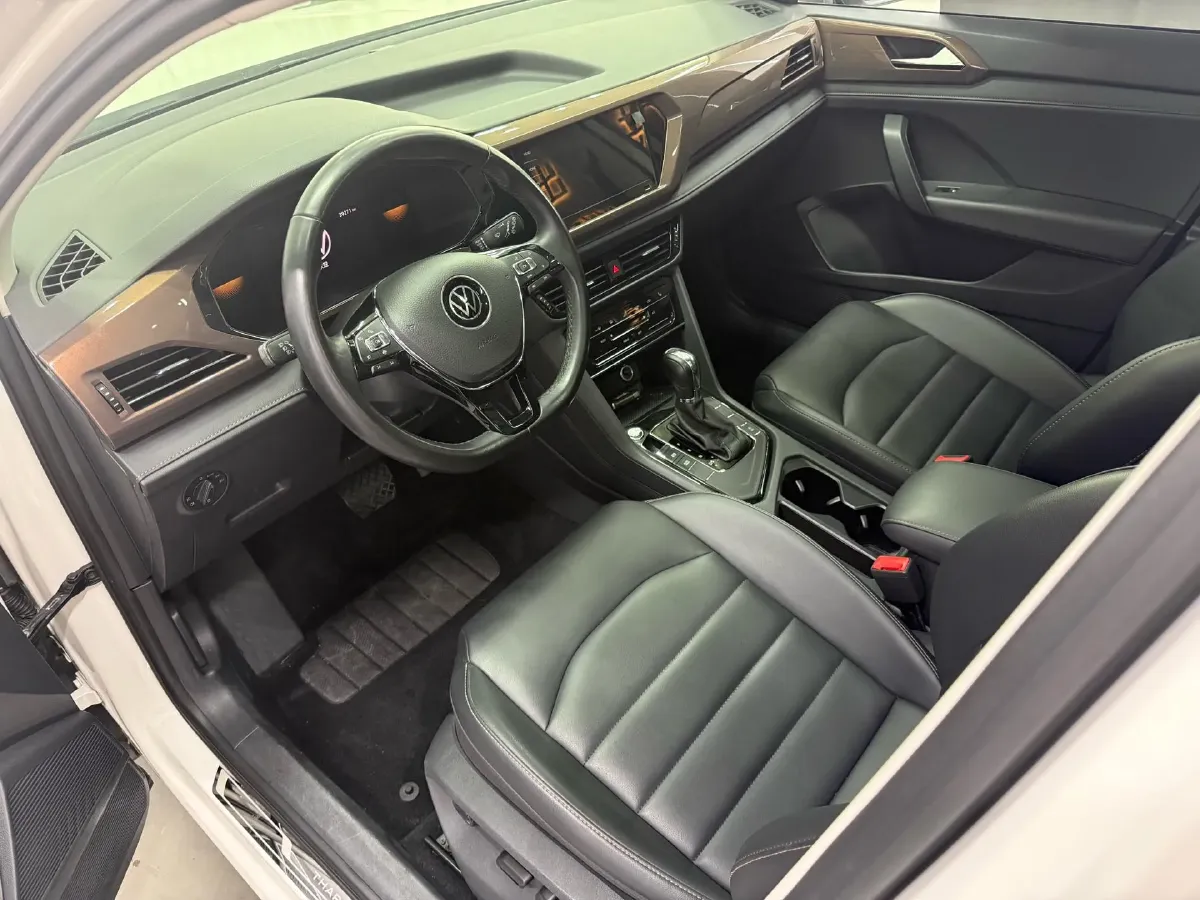 2022 Ford Transit 2.0T 202HP L4 6AT,autocango,china used car exporter,china ev exporter,chinese used car exporter,chinese used ev exporter