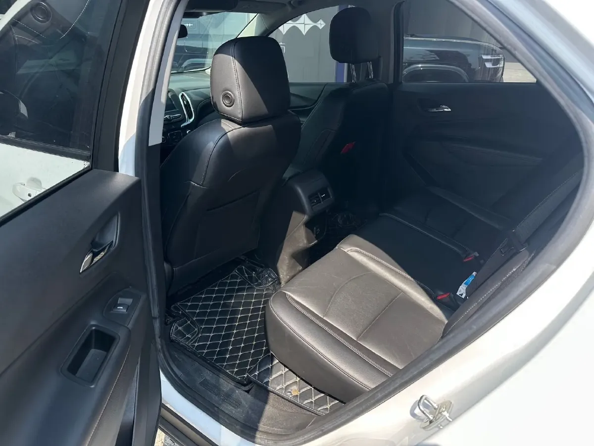 2019 Chevrolet Equinox 1.5T 169HP L4 6AT,autocango,china used car exporter,china ev exporter,chinese used car exporter,chinese used ev exporter