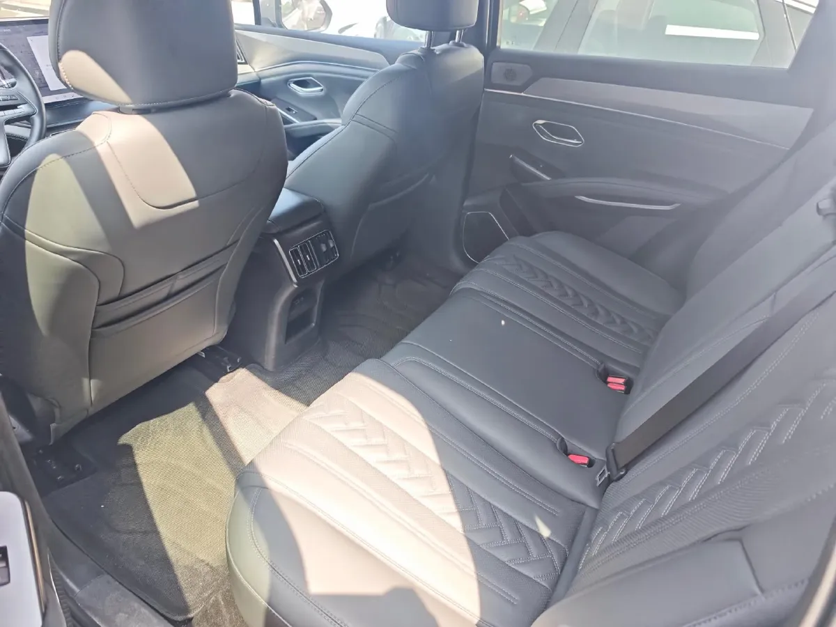 2025 BYD SongL DM-i 1.5L 101HP L4 E-CVT PHEV 26.6KWH,autocango,china used car exporter,china ev exporter,chinese used car exporter,chinese used ev exporter