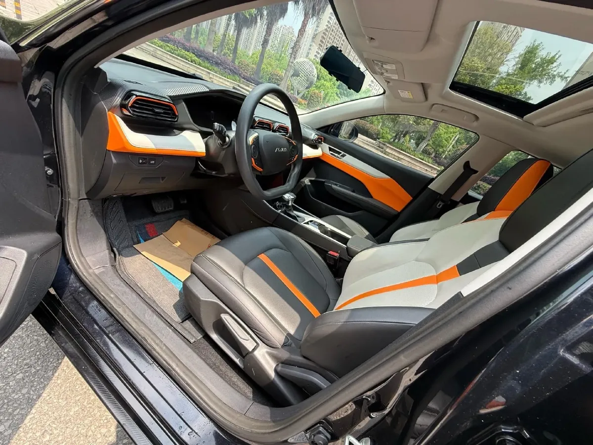 2023 DongFeng Aeolus YiXuan 1.5L 125HP L4 6DCT,autocango,china used car exporter,china ev exporter,chinese used car exporter,chinese used ev exporter