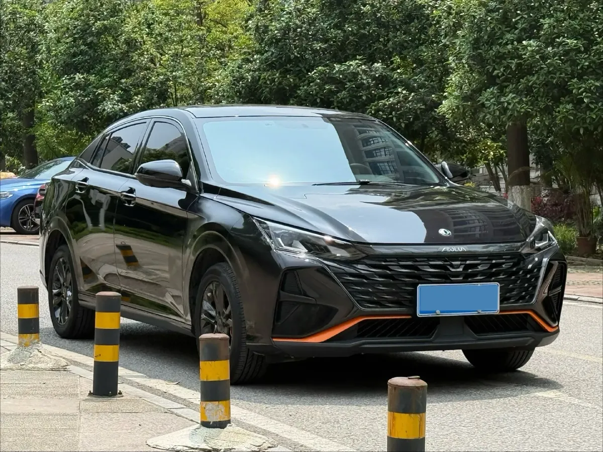 2023 DongFeng Aeolus YiXuan 1.5L 125HP L4 6DCT,autocango,china used car exporter,china ev exporter,chinese used car exporter,chinese used ev exporter