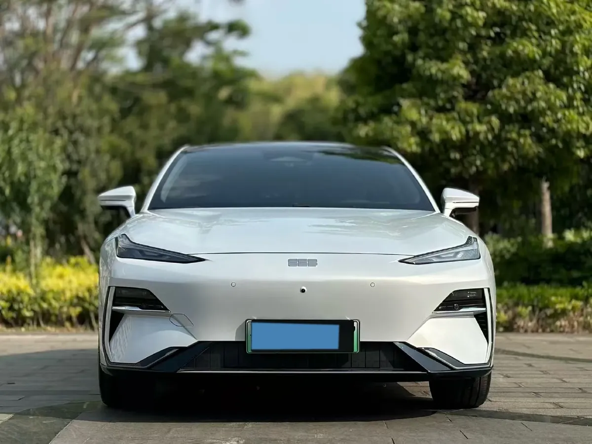 2025 Geely Galaxy E8 BEV 76KWH,autocango,china used car exporter,china ev exporter,chinese used car exporter,chinese used ev exporter