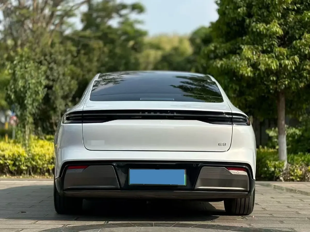 2025 Geely Galaxy E8 BEV 76KWH,autocango,china used car exporter,china ev exporter,chinese used car exporter,chinese used ev exporter