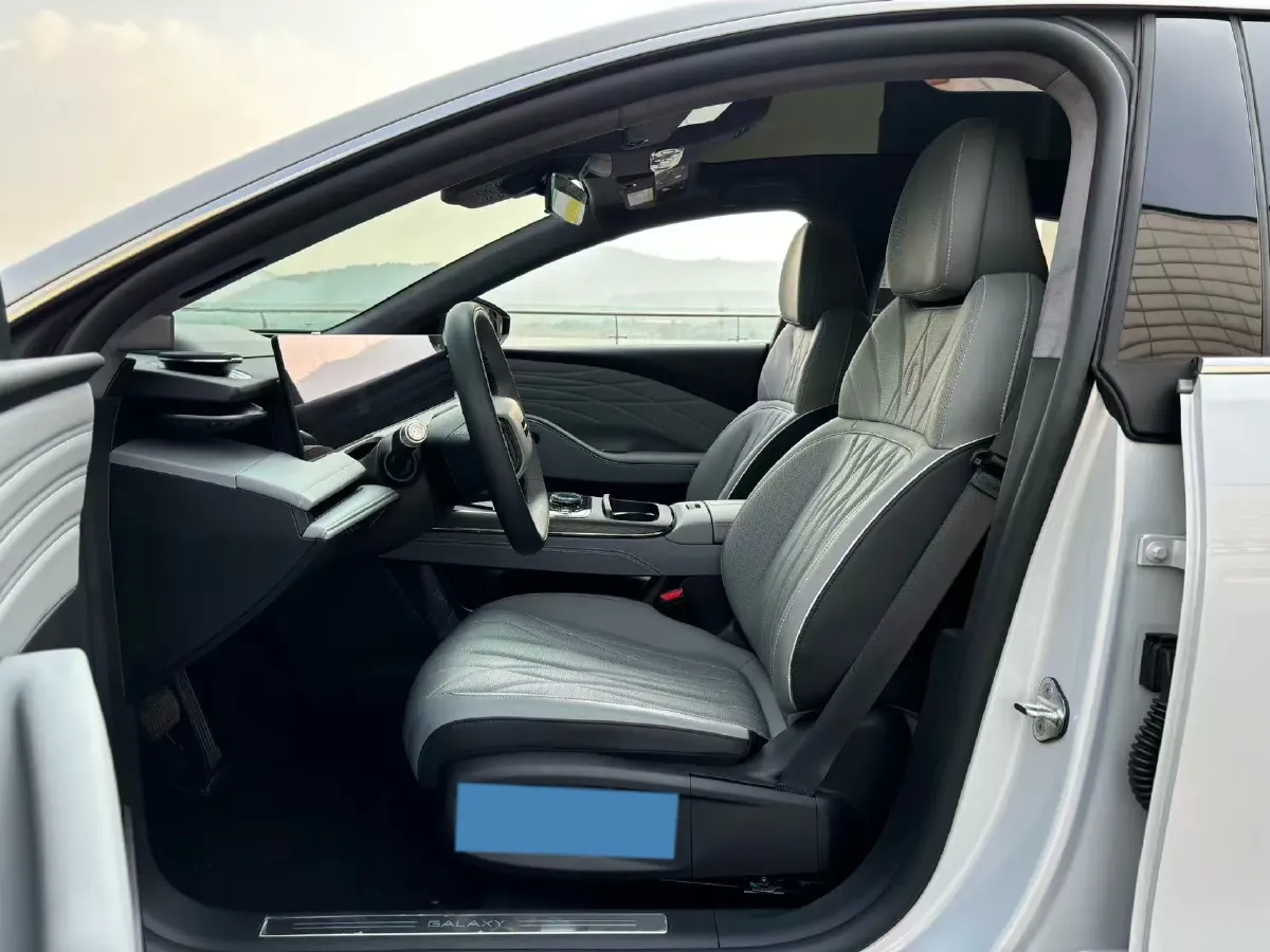 2025 Geely Galaxy E8 BEV 76KWH,autocango,china used car exporter,china ev exporter,chinese used car exporter,chinese used ev exporter