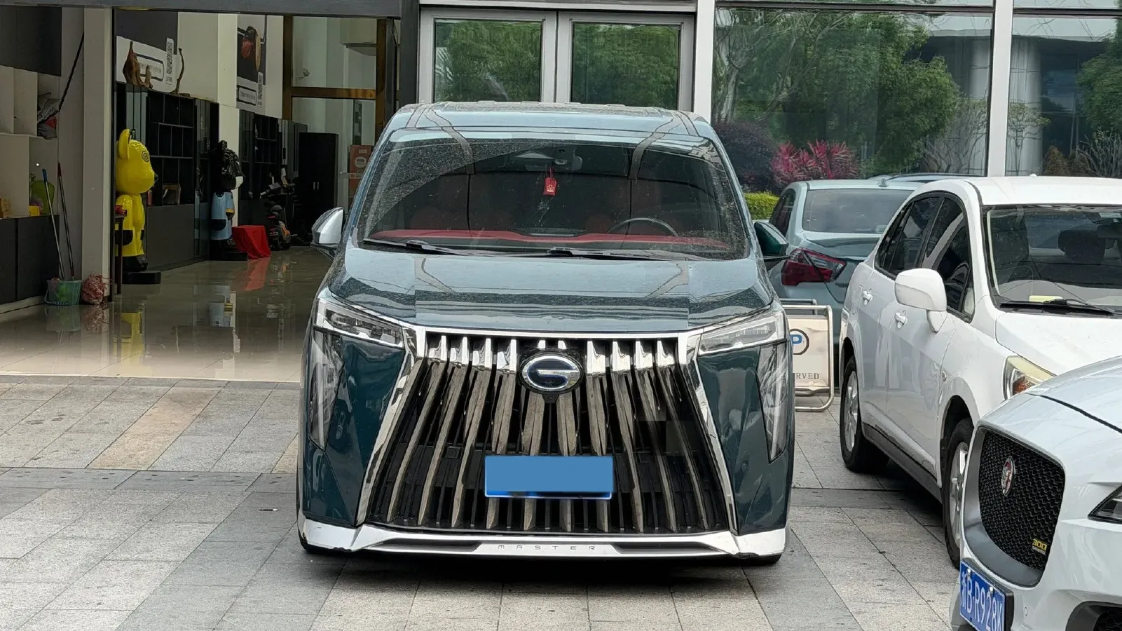 2023 GAC Trumpchi M8 2.0T 190HP L4 E-CVT Hybrid,autocango,china used car exporter,china ev exporter,chinese used car exporter,chinese used ev exporter