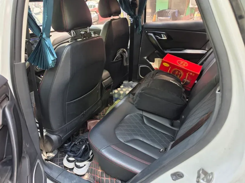 2017 FAW Senia R7 1.6L 116HP L4 6AT,autocango,china used car exporter,china ev exporter,chinese used car exporter,chinese used ev exporter