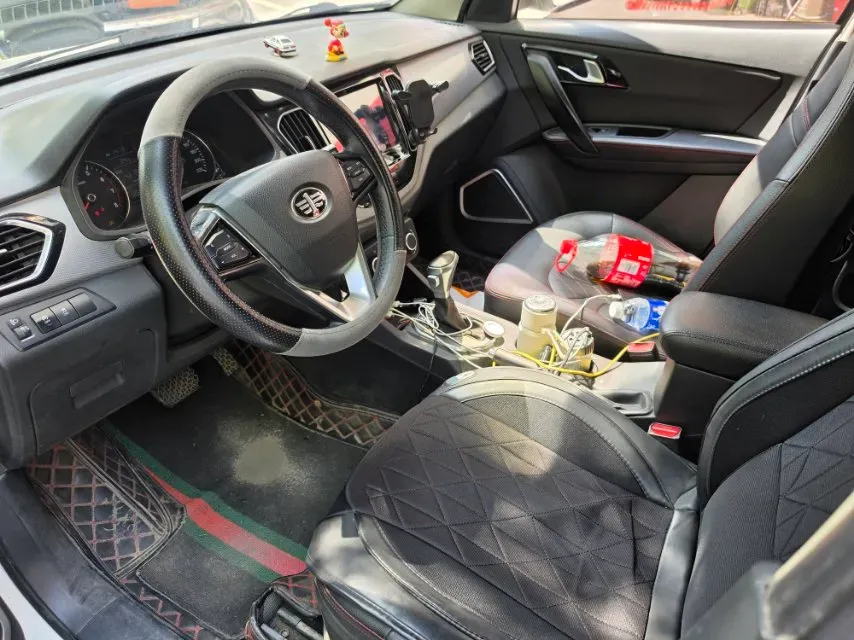 2017 FAW Senia R7 1.6L 116HP L4 6AT,autocango,china used car exporter,china ev exporter,chinese used car exporter,chinese used ev exporter