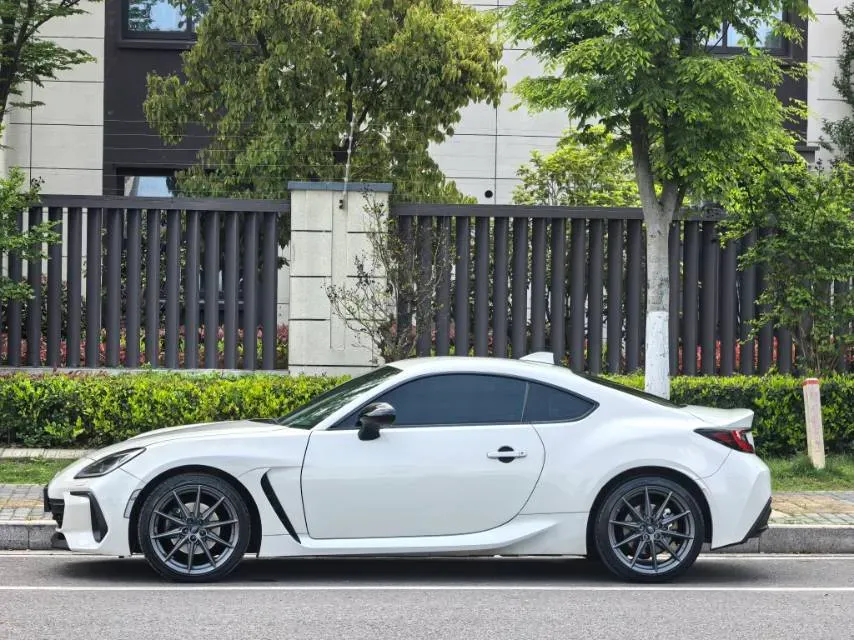 2022 Subaru BRZ 2.4L 234HP H4 6AT,autocango,china used car exporter,china ev exporter,chinese used car exporter,chinese used ev exporter