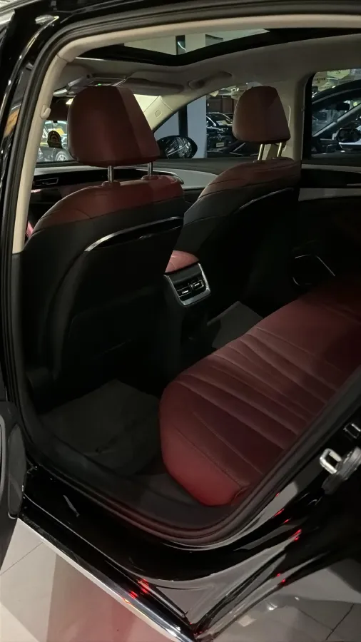 2024 HongQi H5 1.5T 169HP L4 7DCT,autocango,china used car exporter,china ev exporter,chinese used car exporter,chinese used ev exporter