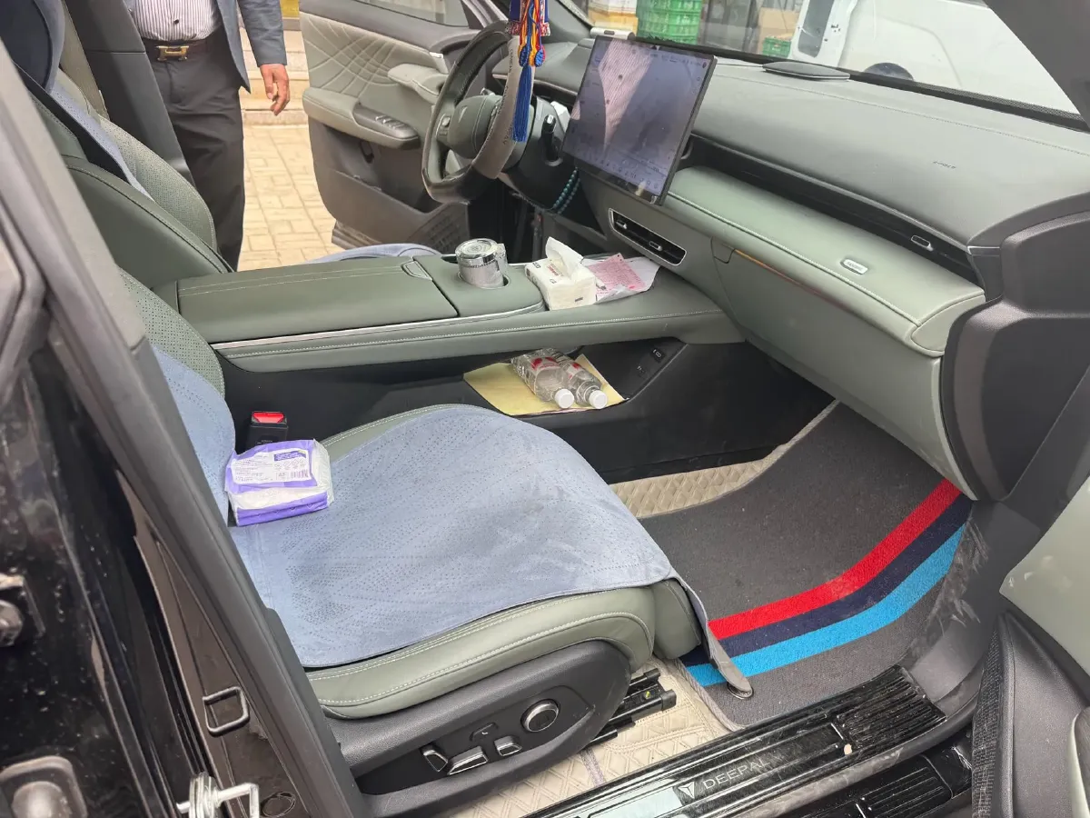 2025 Deepal S07 REEV 98HP REEV 31.73KWH,autocango,china used car exporter,china ev exporter,chinese used car exporter,chinese used ev exporter