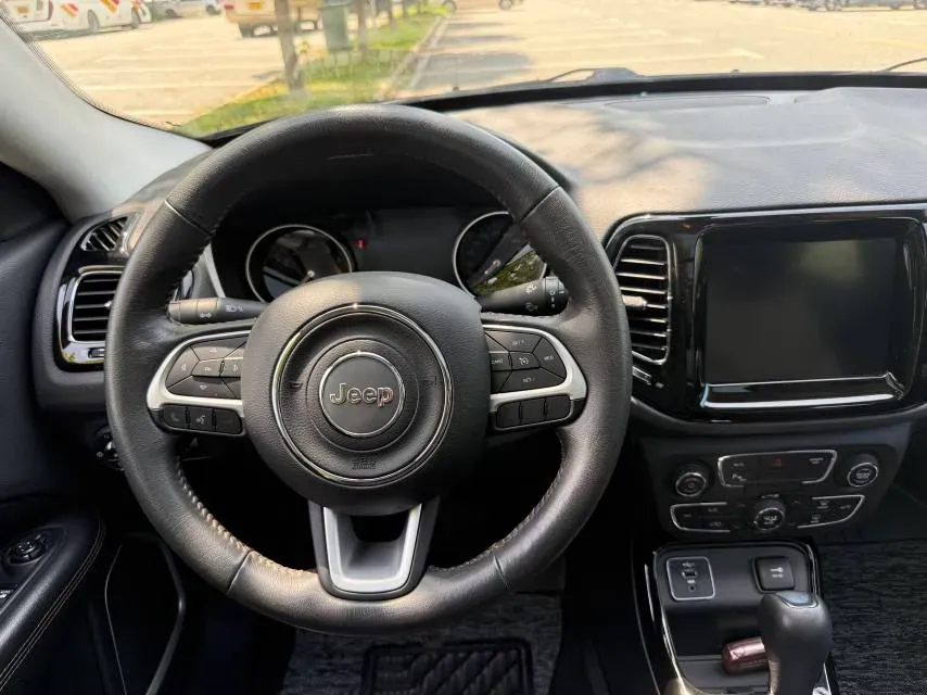 2019 Jeep Compass 1.3T 173HP L4 7DCT,autocango,china used car exporter,china ev exporter,chinese used car exporter,chinese used ev exporter