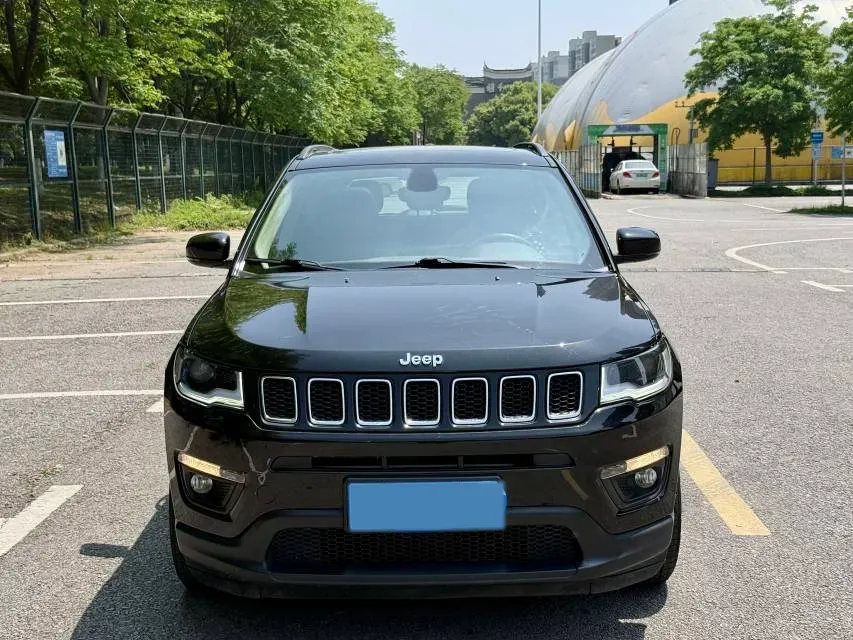 2019 Jeep Compass 1.3T 173HP L4 7DCT,autocango,china used car exporter,china ev exporter,chinese used car exporter,chinese used ev exporter