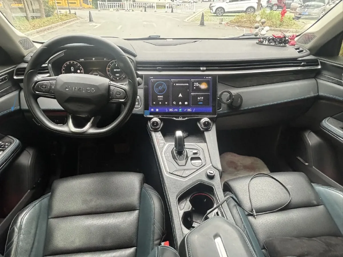 2022 LYNK&CO 05 2.0T 254HP L4 8AT,autocango,china used car exporter,china ev exporter,chinese used car exporter,chinese used ev exporter