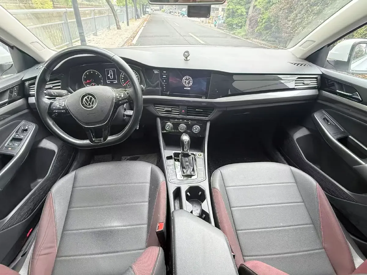 2021 Volkswagen Bora 1.5L 113HP L4 6AT,autocango,china used car exporter,china ev exporter,chinese used car exporter,chinese used ev exporter