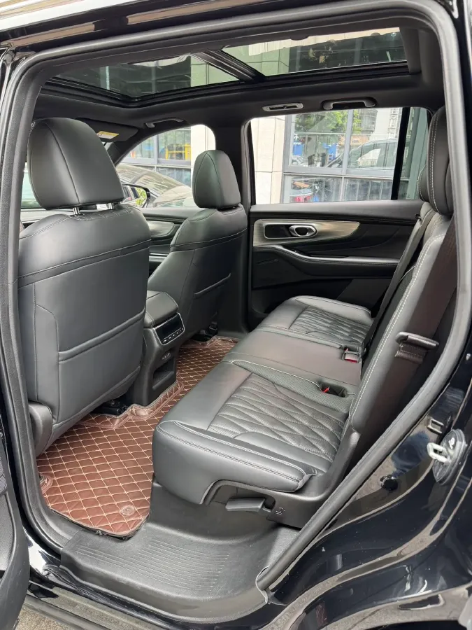 2022 GAC Trumpchi GS8 2.0T 252HP L4 8AT,autocango,china used car exporter,china ev exporter,chinese used car exporter,chinese used ev exporter