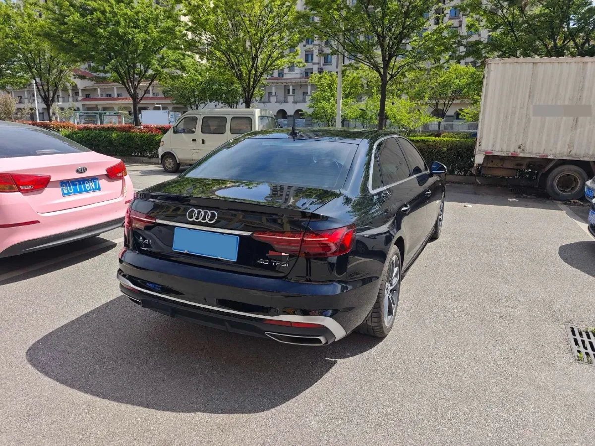2022 Audi A4L 2.0T 190HP L4 7DCT,autocango,china used car exporter,china ev exporter,chinese used car exporter,chinese used ev exporter