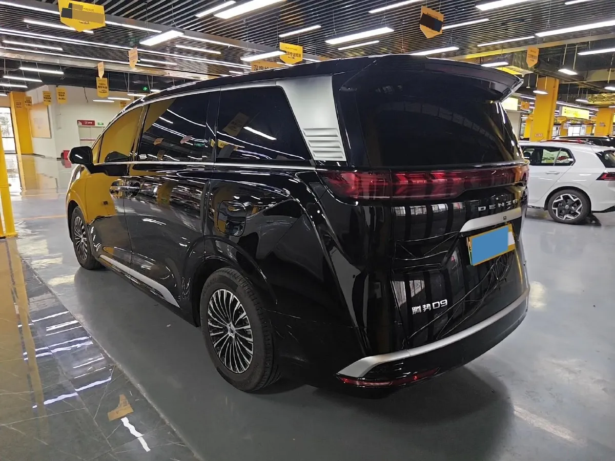 2024 Denza D9 1.5T 139HP L4 E-CVT PHEV 40KWH,autocango,china used car exporter,china ev exporter,chinese used car exporter,chinese used ev exporter