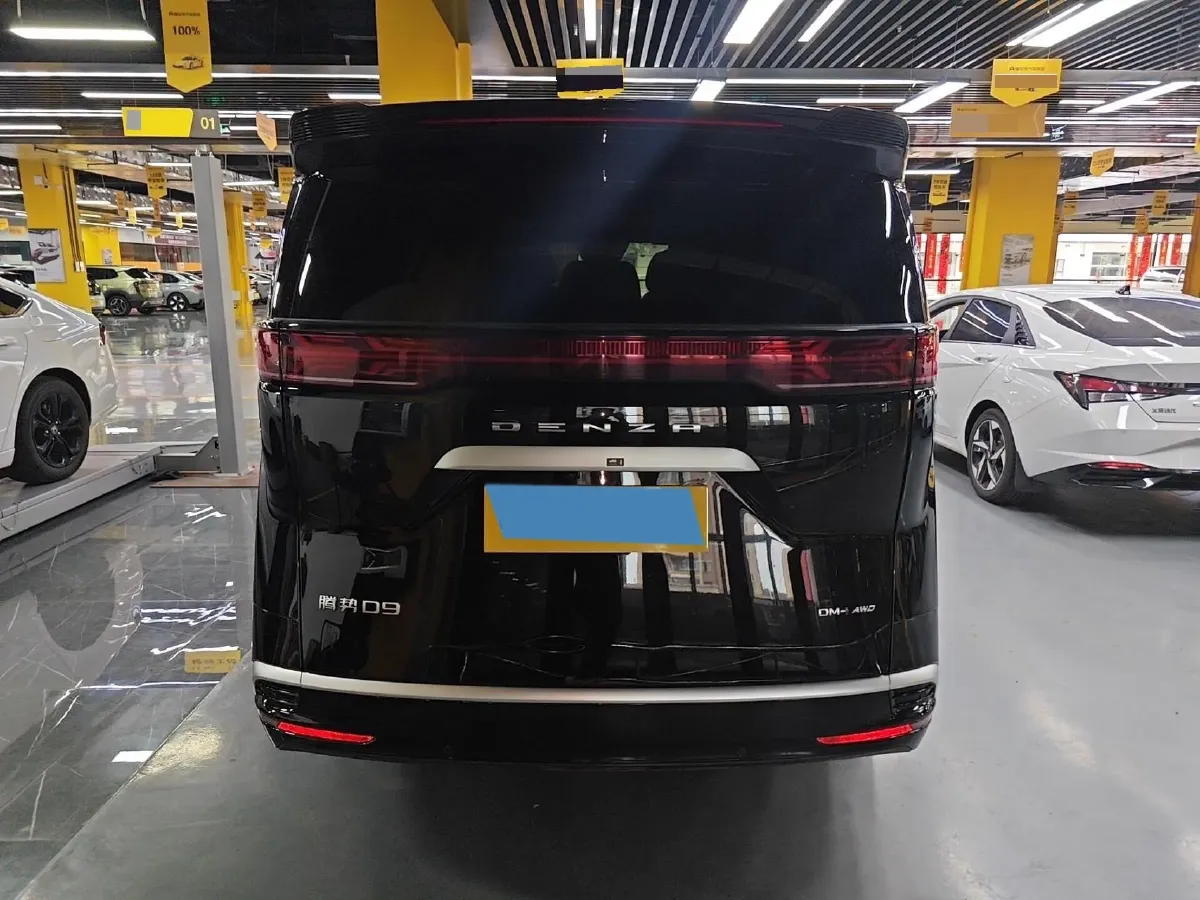 2024 Denza D9 1.5T 139HP L4 E-CVT PHEV 40KWH,autocango,china used car exporter,china ev exporter,chinese used car exporter,chinese used ev exporter