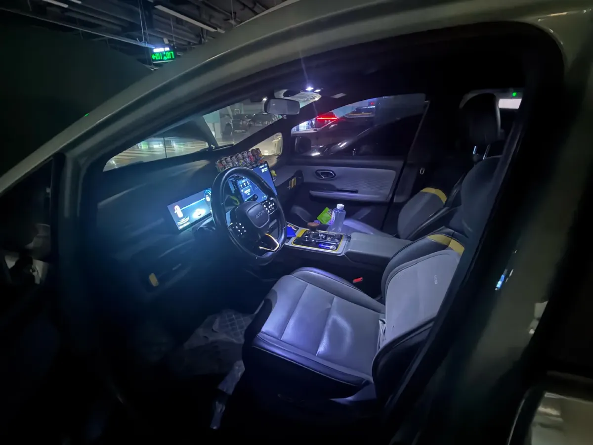 2022 Geely Okavango 1.8T 184HP L4 7DCT,autocango,china used car exporter,china ev exporter,chinese used car exporter,chinese used ev exporter