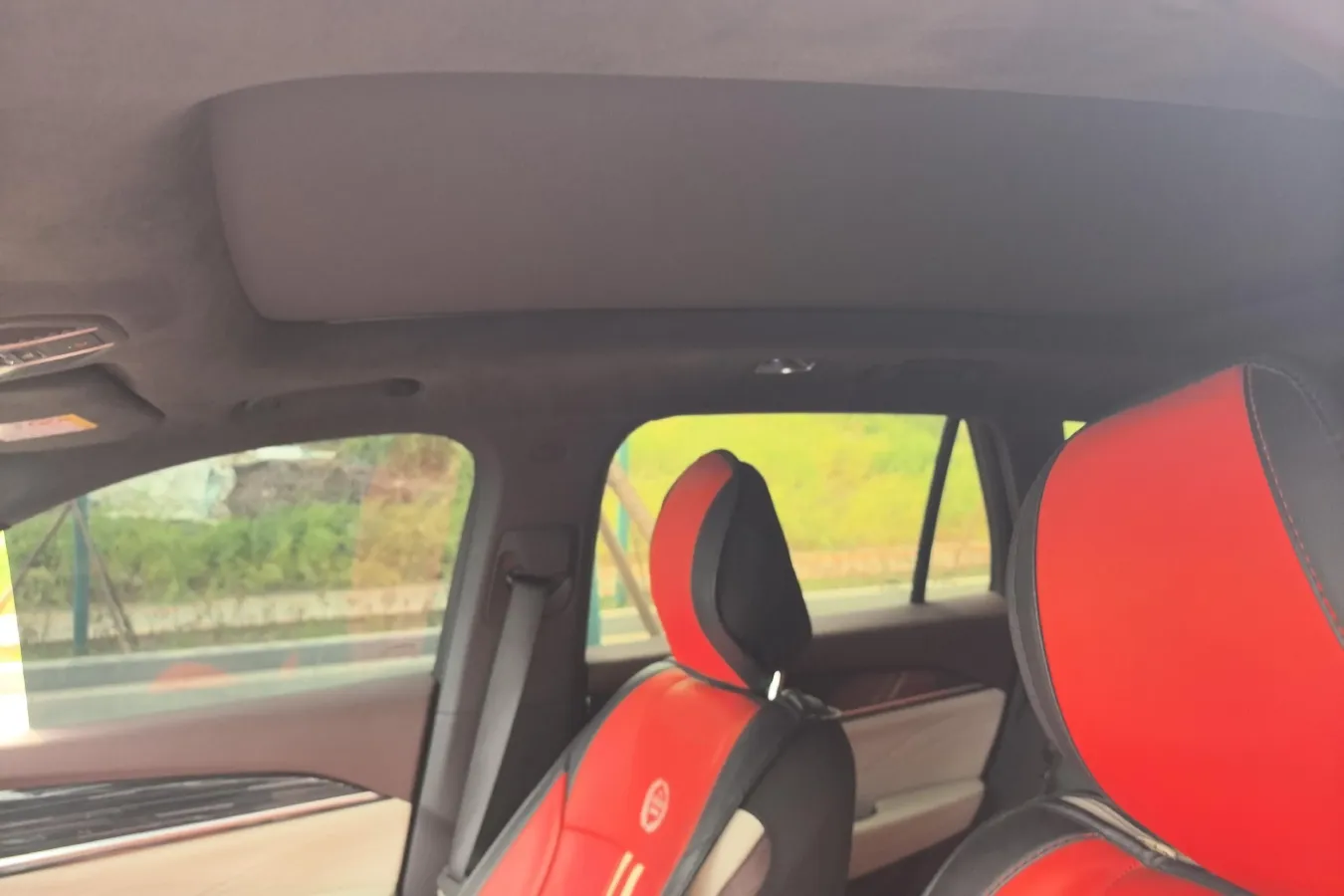 2021 Geely Monjaro 2.0T 218HP L4 7DCT,autocango,china used car exporter,china ev exporter,chinese used car exporter,chinese used ev exporter