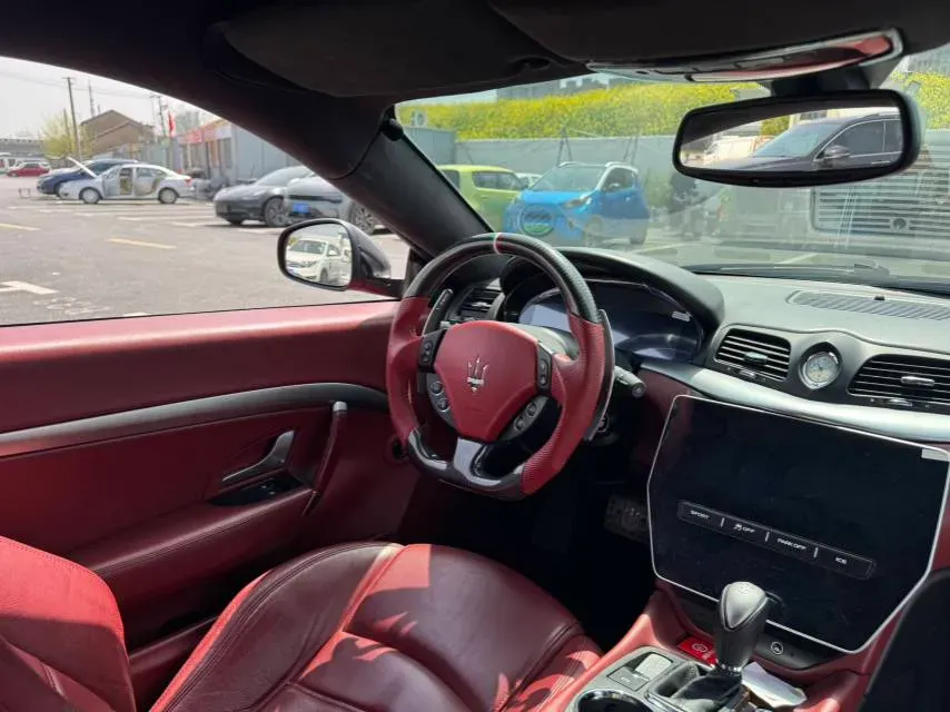 2013 Maserati GranTurismo 4.7L 460HP V8 6AT,autocango,china used car exporter,china ev exporter,chinese used car exporter,chinese used ev exporter