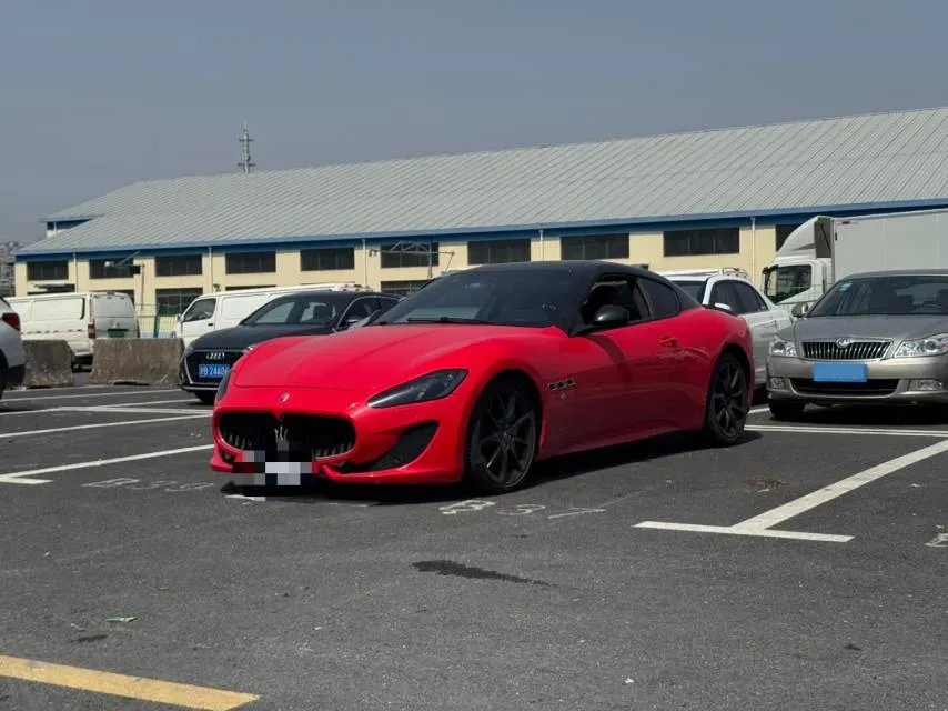 2013 Maserati GranTurismo 4.7L 460HP V8 6AT,autocango,china used car exporter,china ev exporter,chinese used car exporter,chinese used ev exporter
