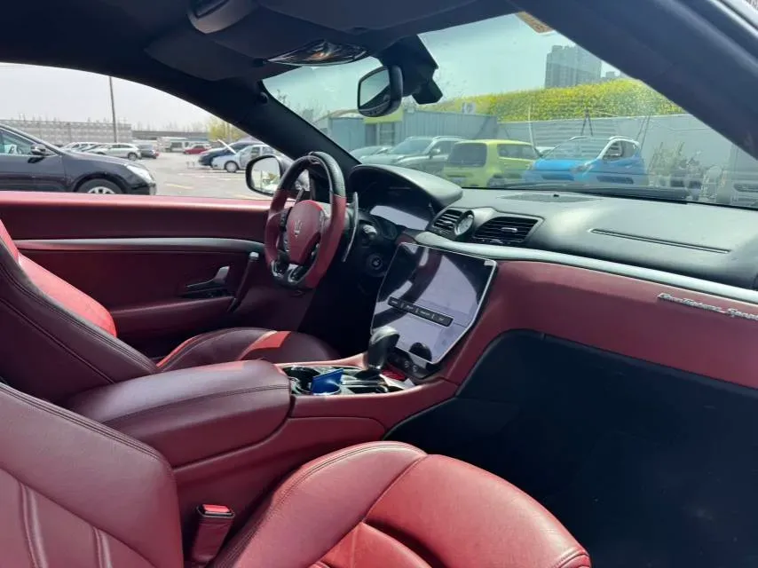 2013 Maserati GranTurismo 4.7L 460HP V8 6AT,autocango,china used car exporter,china ev exporter,chinese used car exporter,chinese used ev exporter