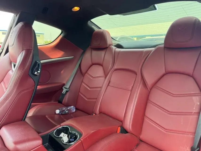 2013 Maserati GranTurismo 4.7L 460HP V8 6AT,autocango,china used car exporter,china ev exporter,chinese used car exporter,chinese used ev exporter
