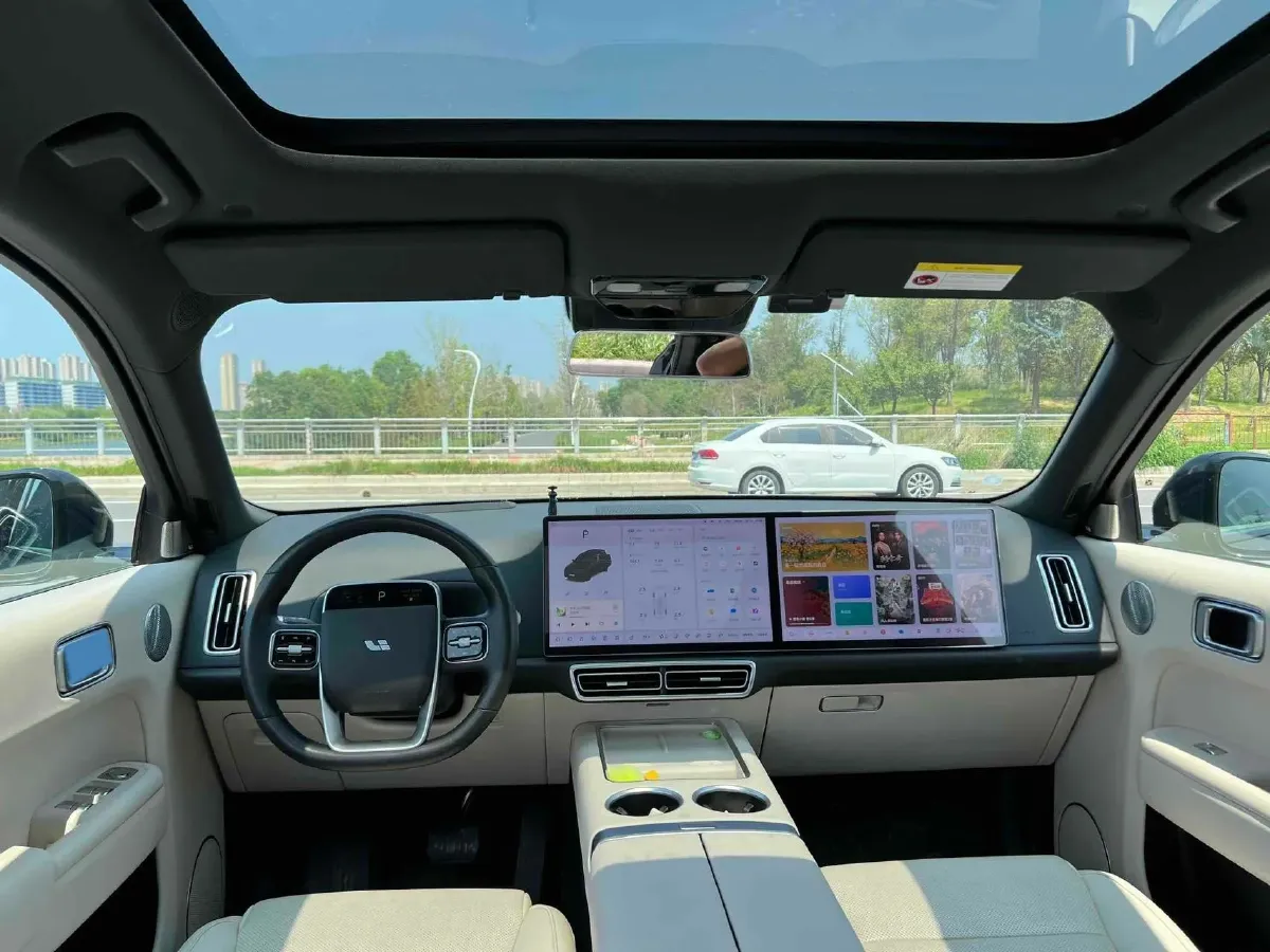 2023 Li L7 Range Extended 154HP REEV 40.9KWH,autocango,china used car exporter,china ev exporter,chinese used car exporter,chinese used ev exporter