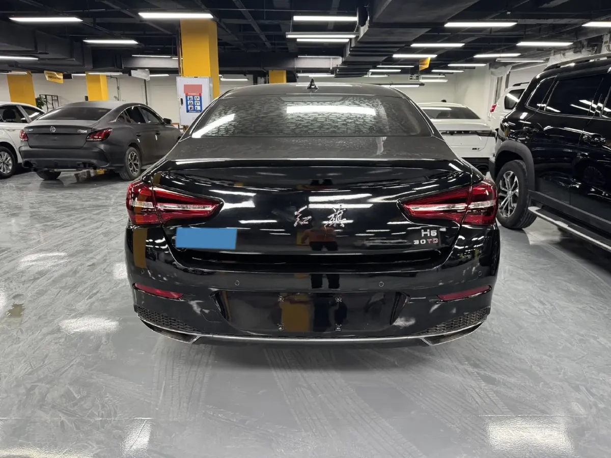 2020 HongQi H5 1.5T 169HP L4 7DCT,autocango,china used car exporter,china ev exporter,chinese used car exporter,chinese used ev exporter