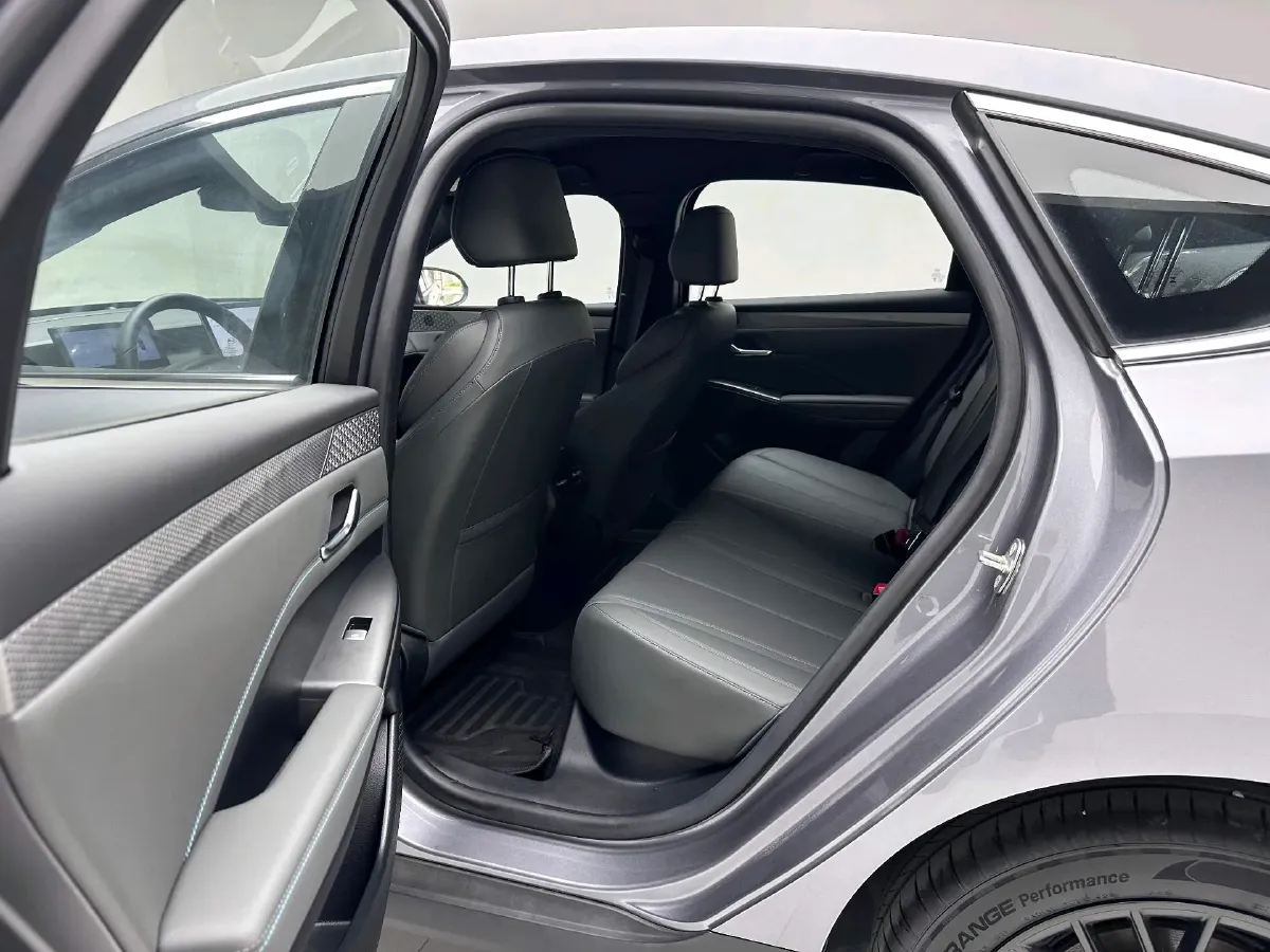 2025 BYD Qin Plus BEV 57.6KWH,autocango,china used car exporter,china ev exporter,chinese used car exporter,chinese used ev exporter