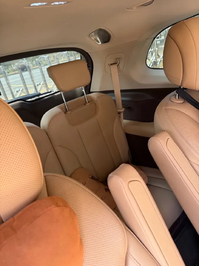 2024 AITO AITO M7 1.5T 152HP L4 REEV 40KWH,autocango,china used car exporter,china ev exporter,chinese used car exporter,chinese used ev exporter