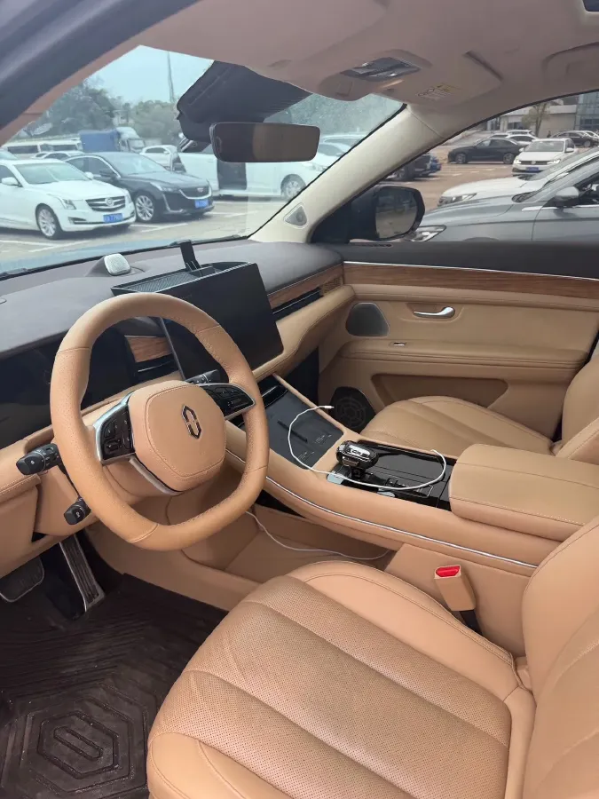 2024 AITO AITO M7 1.5T 152HP L4 REEV 40KWH,autocango,china used car exporter,china ev exporter,chinese used car exporter,chinese used ev exporter