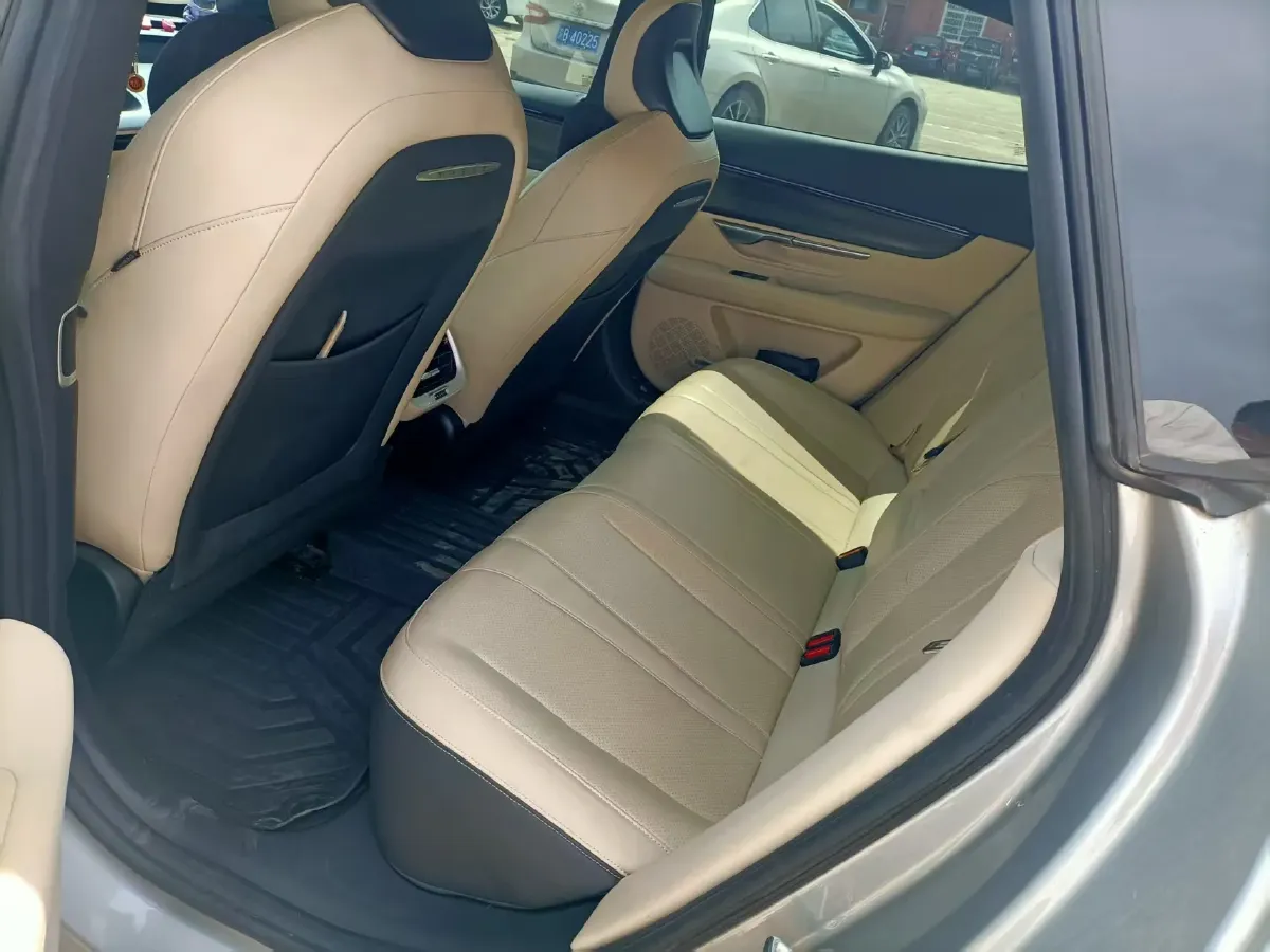 2022 Xpeng P7 BEV 60.2KWH,autocango,china used car exporter,china ev exporter,chinese used car exporter,chinese used ev exporter