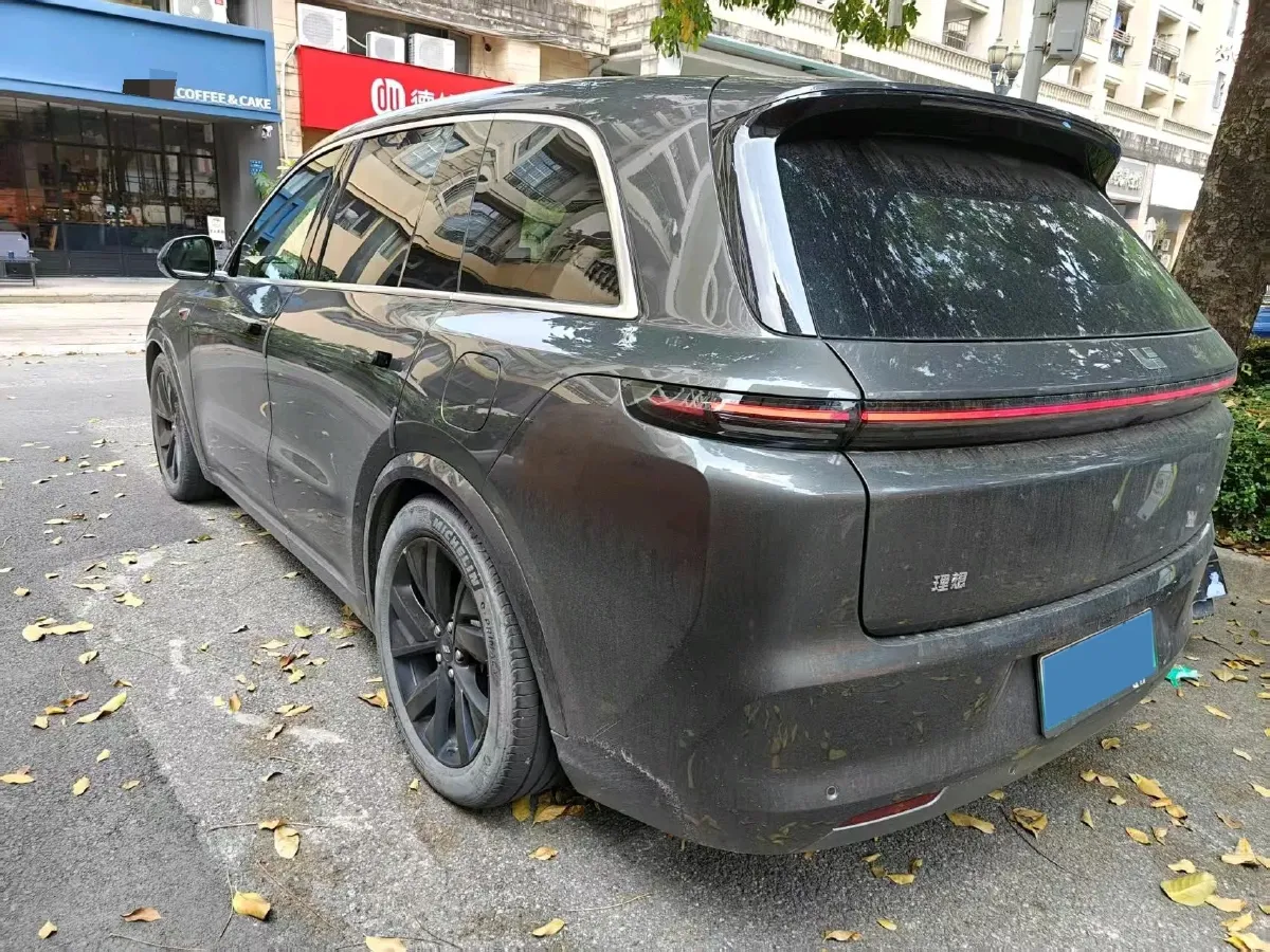 2023 Li L8 Range Extended 154HP REEV 40.9KWH,autocango,china used car exporter,china ev exporter,chinese used car exporter,chinese used ev exporter