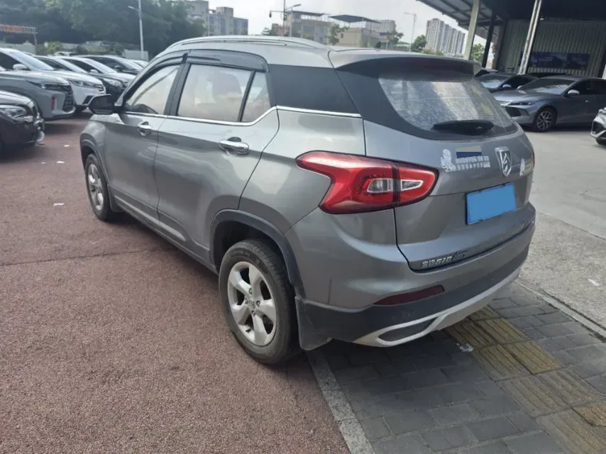 2017 BaoJun 310W 1.5L 105HP L4 6MT,autocango,china used car exporter,china ev exporter,chinese used car exporter,chinese used ev exporter