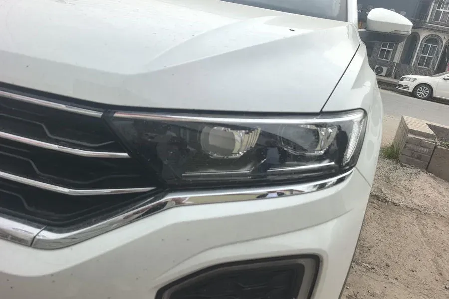 2022 Volkswagen T-Roc 1.4T 150HP L4 7DCT,autocango,china used car exporter,china ev exporter,chinese used car exporter,chinese used ev exporter