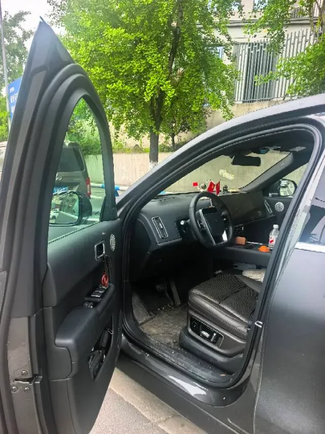 2023 Li L8 Range Extended 154HP REEV 40.9KWH,autocango,china used car exporter,china ev exporter,chinese used car exporter,chinese used ev exporter