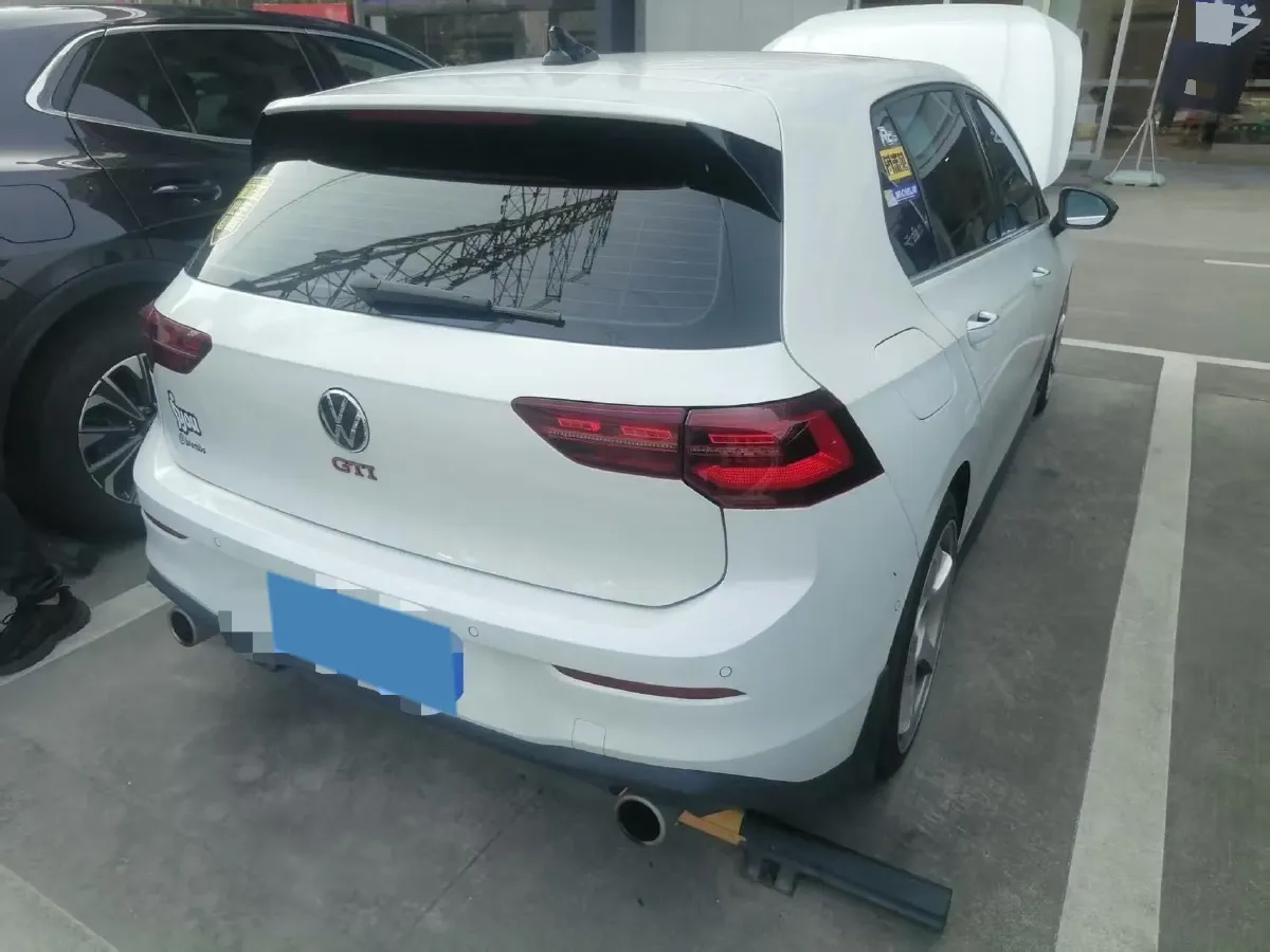 2021 Volkswagen GolfGTI 2.0T 220HP L4 7DCT,autocango,china used car exporter,china ev exporter,chinese used car exporter,chinese used ev exporter