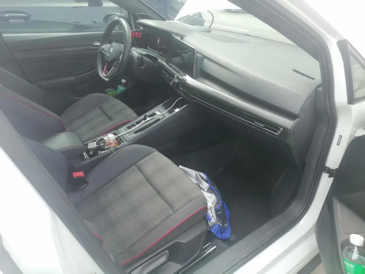 2021 Volkswagen GolfGTI 2.0T 220HP L4 7DCT,autocango,china used car exporter,china ev exporter,chinese used car exporter,chinese used ev exporter