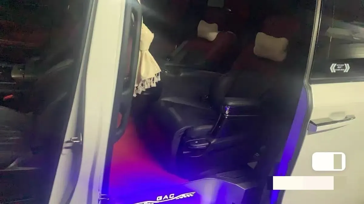 2023 GAC Trumpchi M8 2.0T 190HP L4 E-CVT Hybrid,autocango,china used car exporter,china ev exporter,chinese used car exporter,chinese used ev exporter