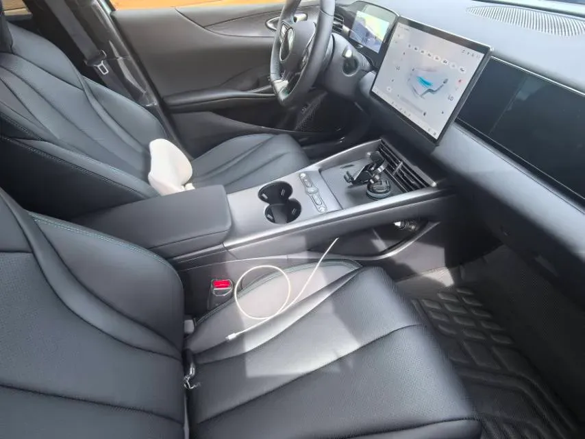 2025 BYD QinL BEV,autocango,china used car exporter,china ev exporter,chinese used car exporter,chinese used ev exporter