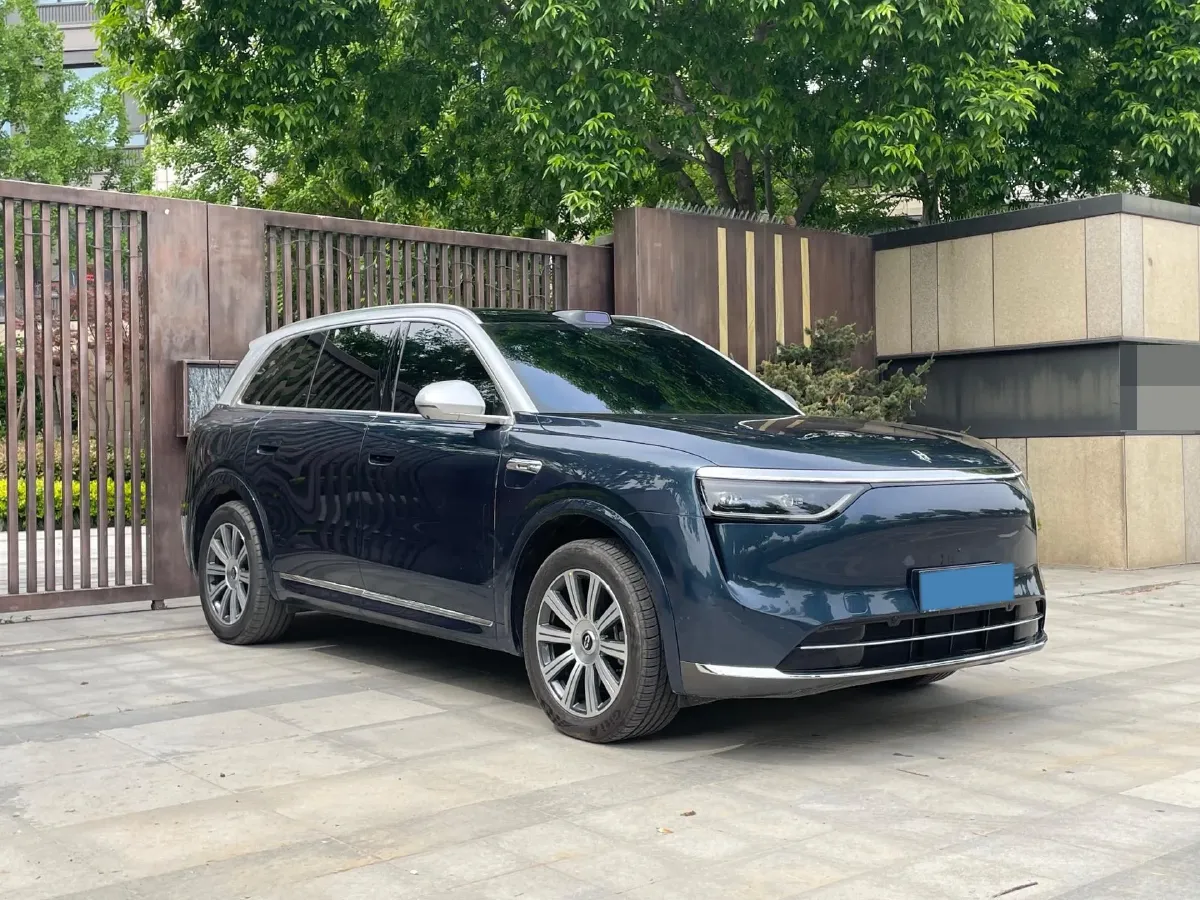 2025 AITO AITO M8 REEV 160HP REEV 53.4KWH,autocango,china used car exporter,china ev exporter,chinese used car exporter,chinese used ev exporter