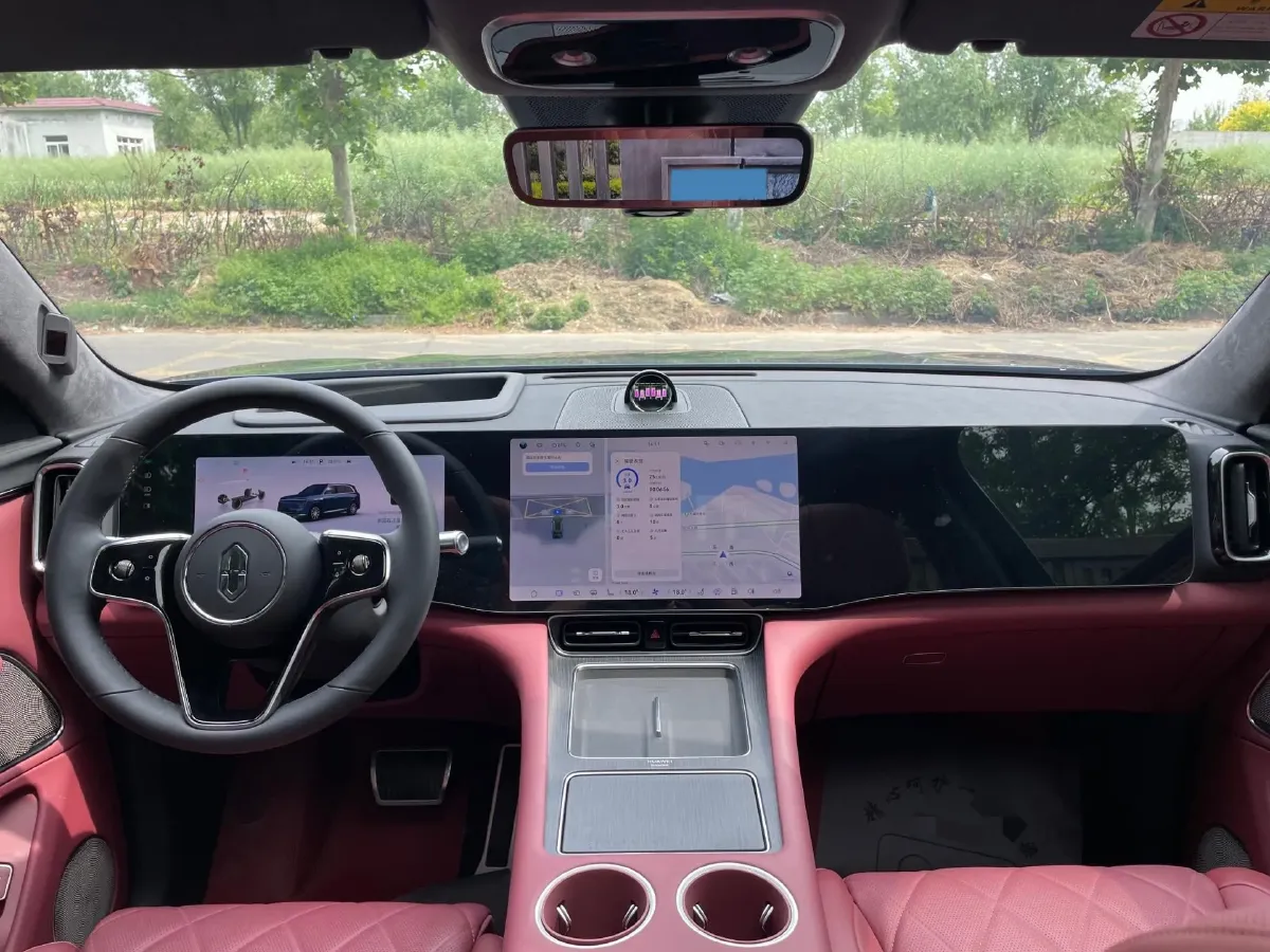 2025 AITO AITO M8 REEV 160HP REEV 53.4KWH,autocango,china used car exporter,china ev exporter,chinese used car exporter,chinese used ev exporter