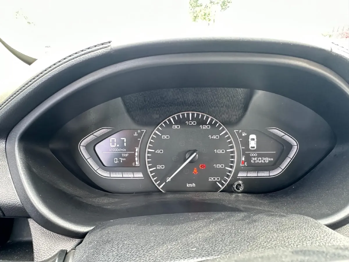 2019 ChangAn Alsvin 1.4L 101HP L4 5MT,autocango,china used car exporter,china ev exporter,chinese used car exporter,chinese used ev exporter