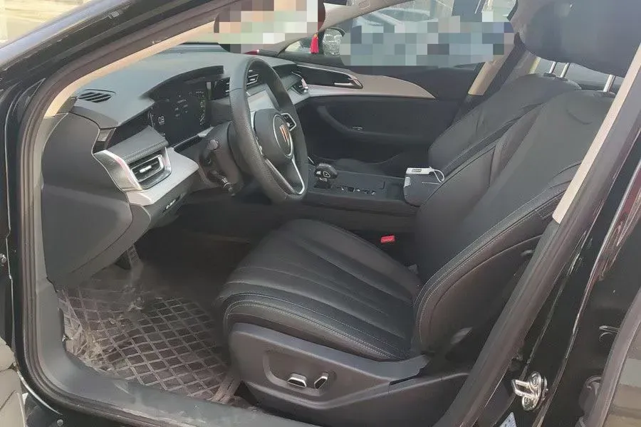 2025 HongQi H5 1.5T 169HP L4 7DCT,autocango,china used car exporter,china ev exporter,chinese used car exporter,chinese used ev exporter