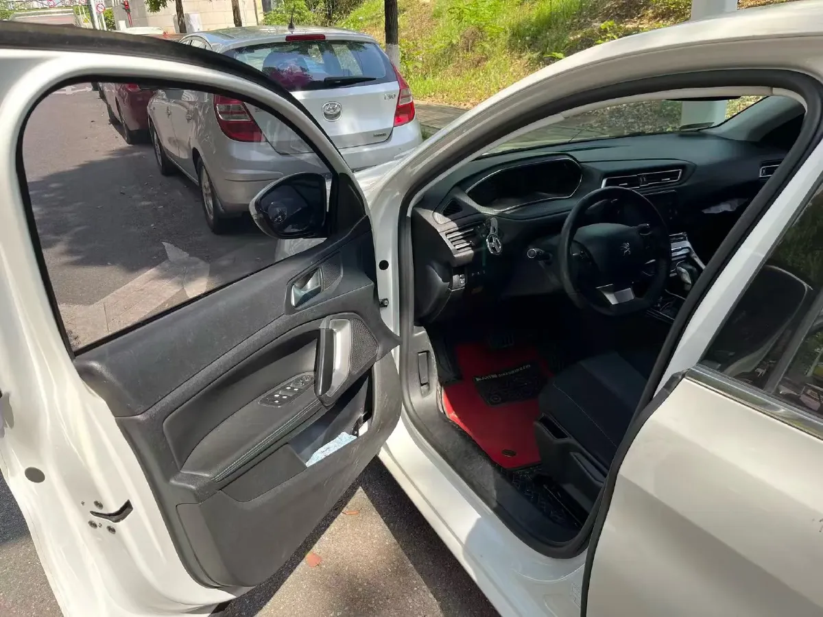 2018 Peugeot 308 1.6L 117HP L4 6AT,autocango,china used car exporter,china ev exporter,chinese used car exporter,chinese used ev exporter